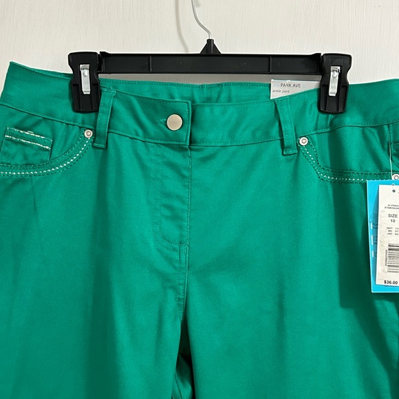 NWT Westbound Women’s Emerald Green Park Ave Fit Zip Ankle Pants - Picture 3 of 6